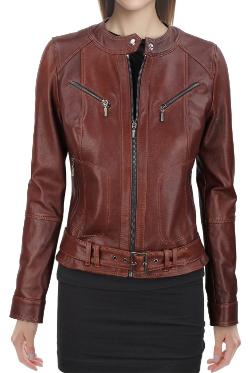 SAR122AML Brązowa kurtka skórzana damska z niską stójką i paskiem z naturalnej skóry zapinanym na klamrę sklep CarloMonti.com