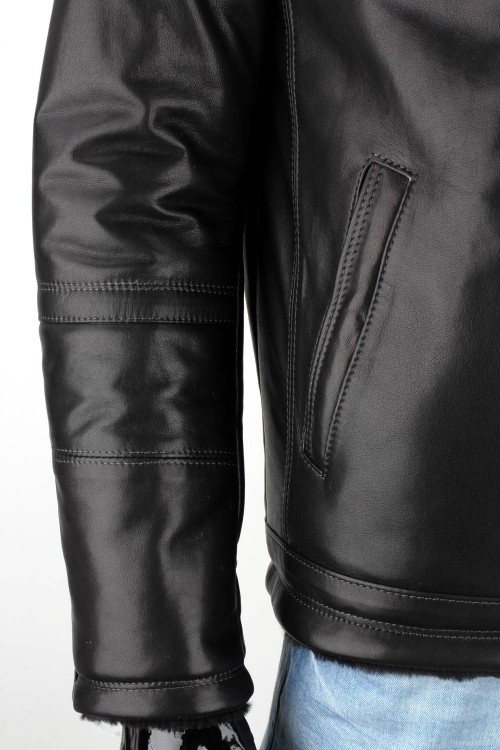 TMKS450 - czarna pilotka skórzana męska z kożuchem i stójką