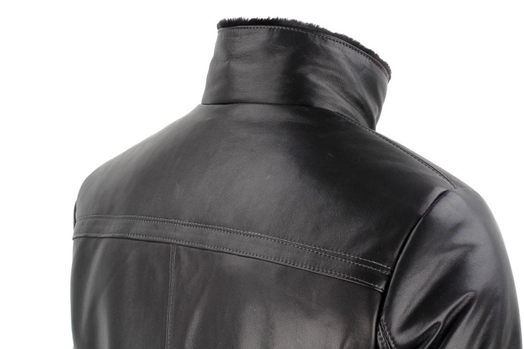 TMKS450 - czarna pilotka skórzana męska z kożuchem i stójką