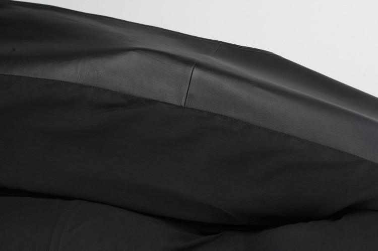 OKS450 - Czarny płaszcz skórzany damski typu oversize