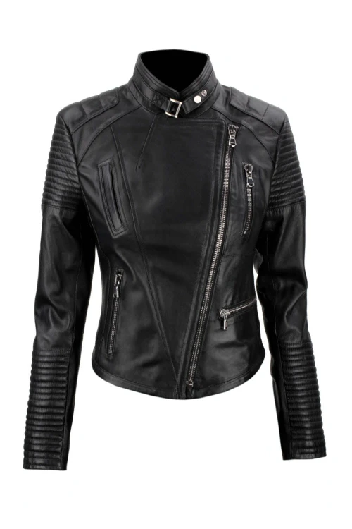 ELI450 - Damska ramoneska skórzana w stylu biker z czarnej skóry naturalnej, z gęstymi pikowaniami na ramionach i rękawach  sklep CarloMonti.com